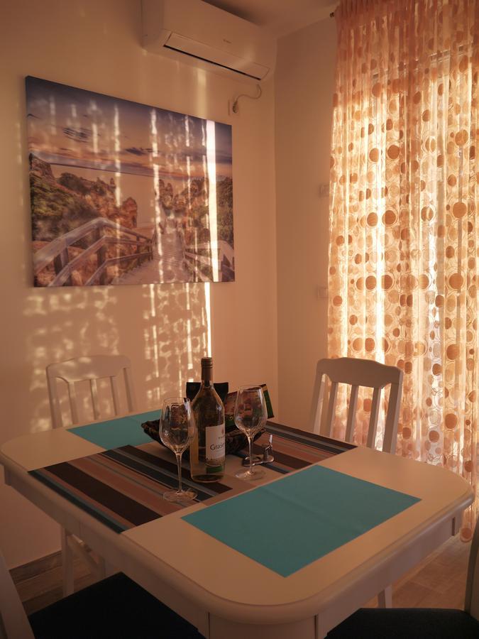 Crystalsky Appartement Dobra Voda Buitenkant foto