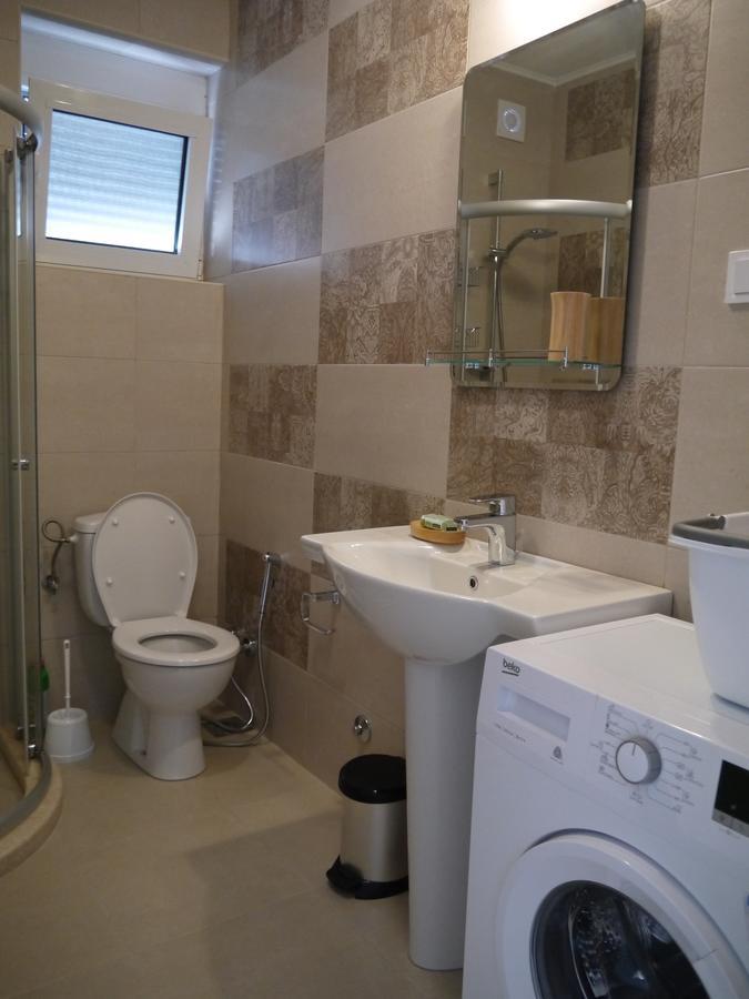 Crystalsky Appartement Dobra Voda Buitenkant foto