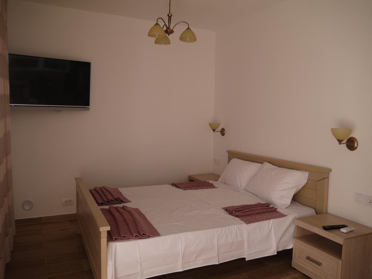 Crystalsky Appartement Dobra Voda Buitenkant foto